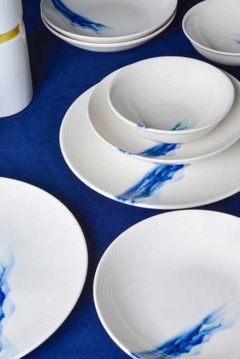Hermia Toros Juego de Cena de Porcelana 18 Piezas Blanco y Azul